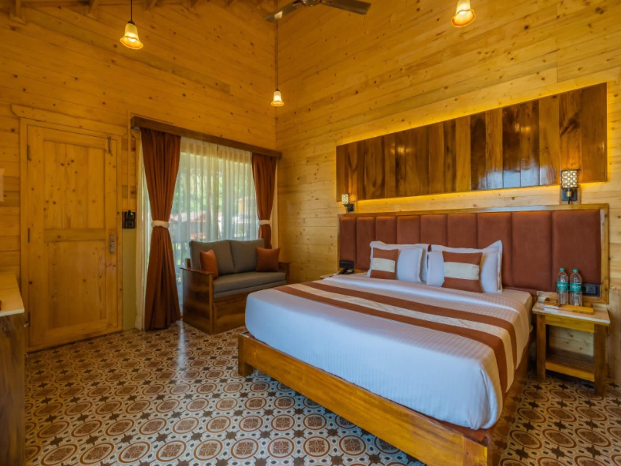 Royal Sea View Suite with Jacuzzi